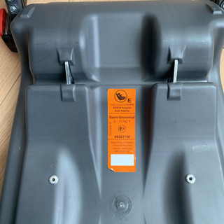 【本日で取下げ予定です、価格交渉可】フォルクスワーゲン　純正ベビーシートの画像