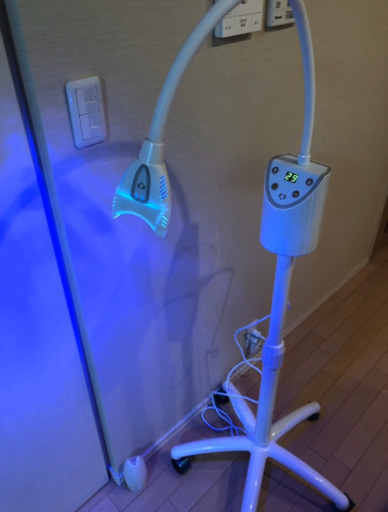 ディパリス　ホワイトニングマシン　セルフホワイトニングシステム