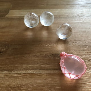 初めての方もどうぞ♪マクラメ編みで水晶球を包むワークショップ開催の画像