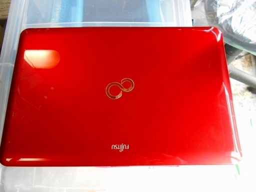 Fujitsu LifeBook AH40/G 大変きれい
