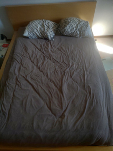 ダブルベッドとマットレス