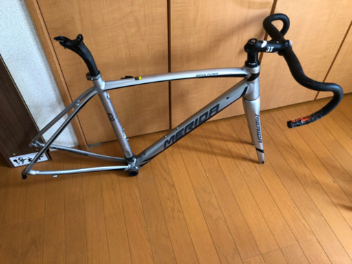 スクルトゥーラ400 フレームセット