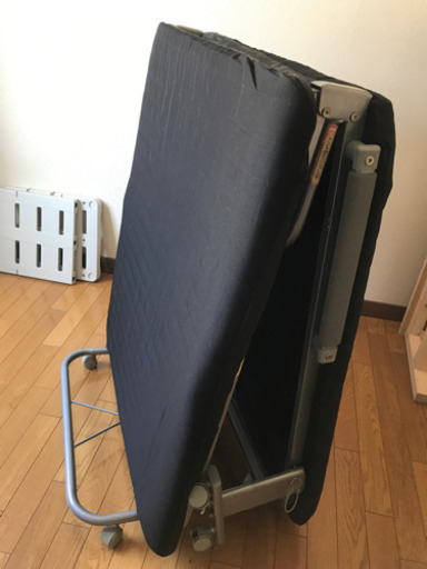 折り畳みベットシングル