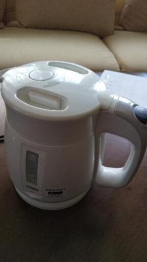 【値下げ】タイガー魔法瓶(TIGER) 電気ケトル ホワイト 800ml わく子 PCF