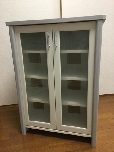 観音開き食器棚 カップボード ４段 白・アイボリー 中古　消毒済み