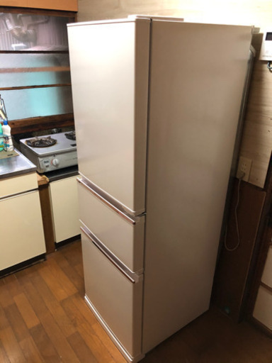 美品2019年製　三菱ノンフロン冷蔵庫MR-CX27D-W 272リットル　中古