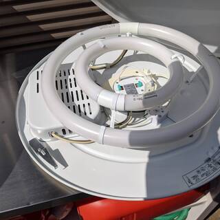 【決まりました】中古 照明３つセット　NEC（7LV111）丸善電機（LME-17211）+メーカー不明照明の画像