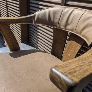 【決まりました】タモ無垢材 低座椅子 C-123DX(回転)レザーの画像