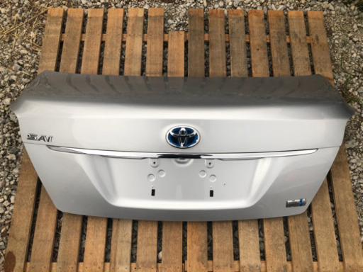 TOYOTA SAI サイ AZK 10 前期 トランク