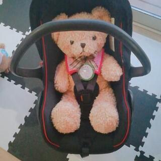 〘受け渡し予定者様決定〙新生児から使えるチャイルドシート✨の画像