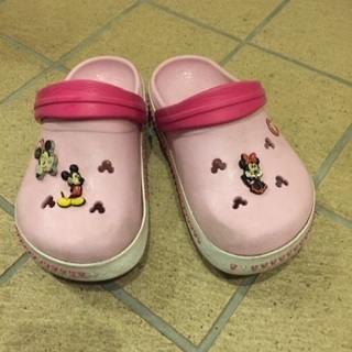 女児用クロックス