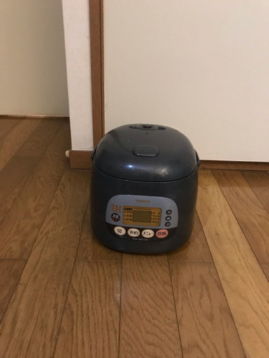 TOSHIBA 炊飯器 美品です