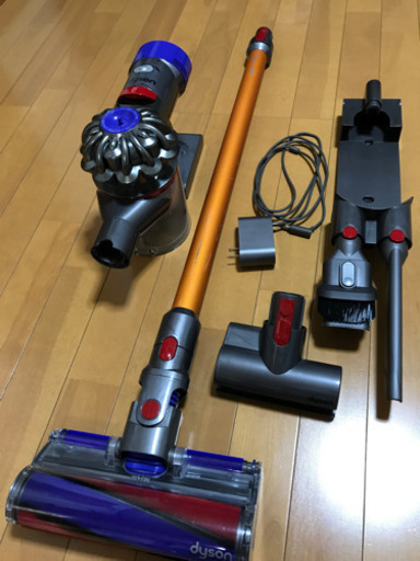 dyson v8 fluffy ダイソン　掃除機