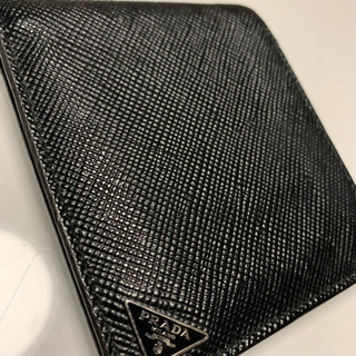 プラダ　財布　超美品　値段交渉受けます。