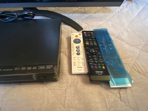 TOSHIBA REGZA 37インチ LED テレビ HDDブルーレイレコーダー 付き