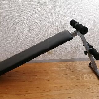 トレーニングベンチ、ダンベル