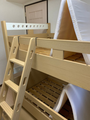 木の木製二段ベット★2段★別々でも使用可能★マットレス付き