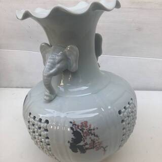 李朝白磁 網目透かし 耳付 花器 壺　 在銘 趙京作 高さ約43cm 　名作美品の画像