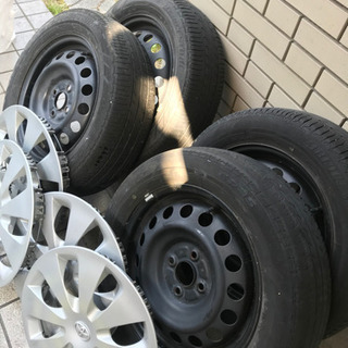 4本　アクア　ホイール　タイヤ　175/65R15 84H 