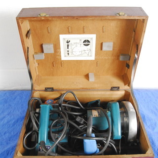 2388 makita マキタ 大工トリオ-A 電気カンナ 19...