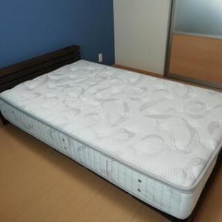 ★使用期間1年半★セミダブルベッド　高級マットレス　フレーム　GRANREVE　グランリーヴェ　高級マットレスの画像