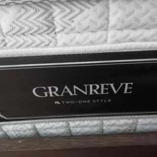 ★使用期間1年半★セミダブルベッド　高級マットレス　フレーム　GRANREVE　グランリーヴェ　高級マットレスの画像