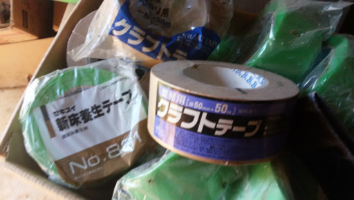 木材、クラフトテープ