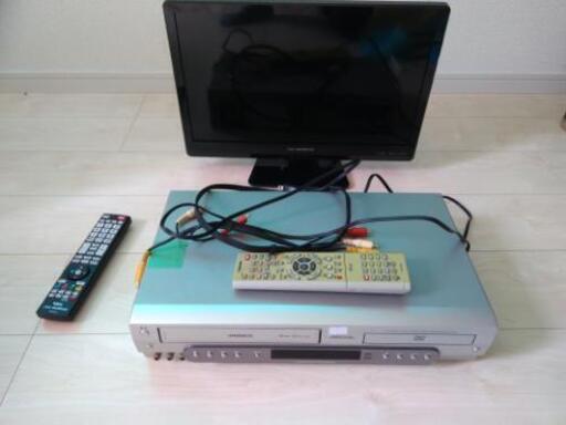 美品 2014年製19インチテレビ　DVDプレイヤーセット