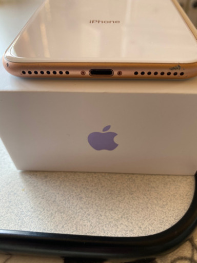 iPhone8プラス　256 Simフリー　ゴールド