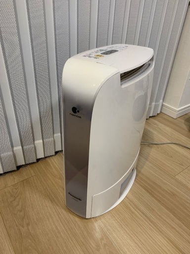 Panasonic ナノイー除湿乾燥機