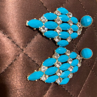 ターコイズ風　ピアスの画像
