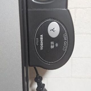 東芝ズボンプレッサーの画像