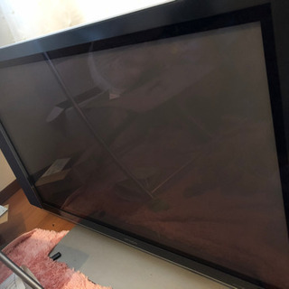 大型テレビ42? スピーカー付き