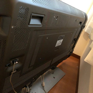 大型テレビ42? スピーカー付きの画像