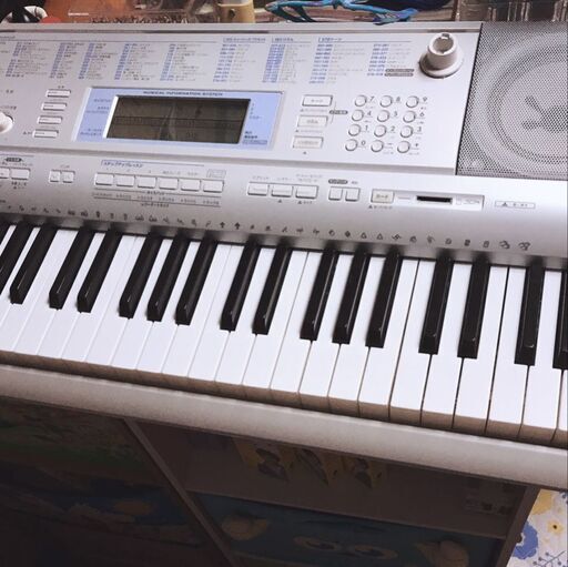CASIO 光ナビゲーション キーボード LK-207 美品 Amazon.co.jp: CASIO 光ナビゲーションキーボード(61鍵盤) LK