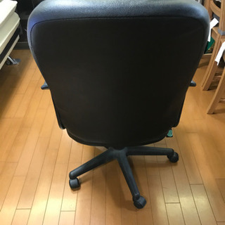 無料　オフィスチェア　椅子　ブラックの画像