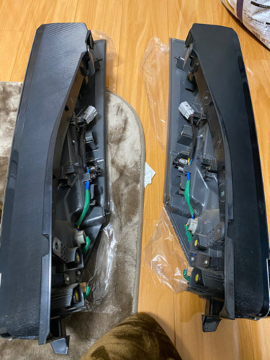 値下げしましたVOXY ヴォクシー　テール純正