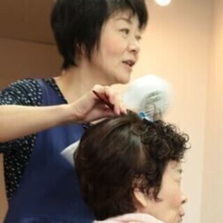 ■定休日は日曜日■シフトの自由度高め◎美容師免許をお持ちの方必見...