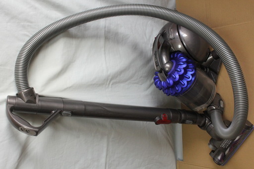 dyson キャニスター掃除機 ball DC46 動作品