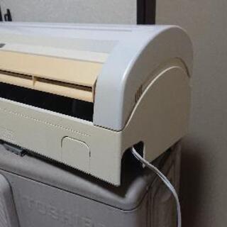 【取引中】東芝エアコン10畳用 2004年製 工事込み❗の画像