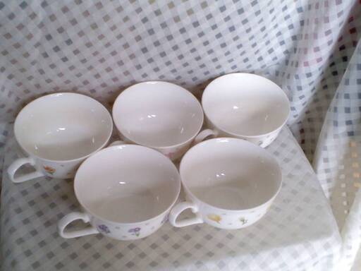 New Ivory　HOYA CHINA　JAPAN　5客セット　カップ&ソーサー　ティーカップ　コーヒーカップ　花柄　5色
