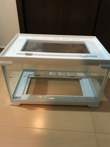 爬虫類用ケース