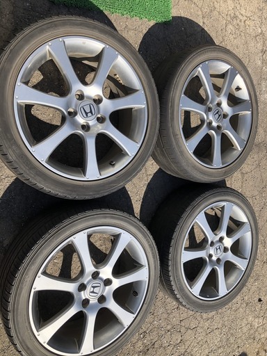 HONDA純正　18インチアルミホイル　ガリ傷粗有りません。