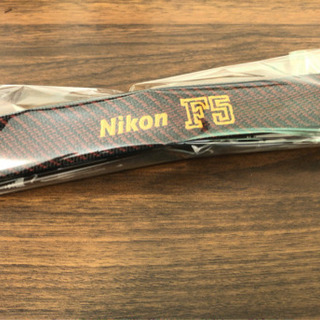 NIKONストラップ　F5 未使用の画像