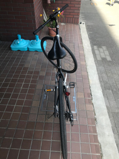 700c クロスバイク　ブラック