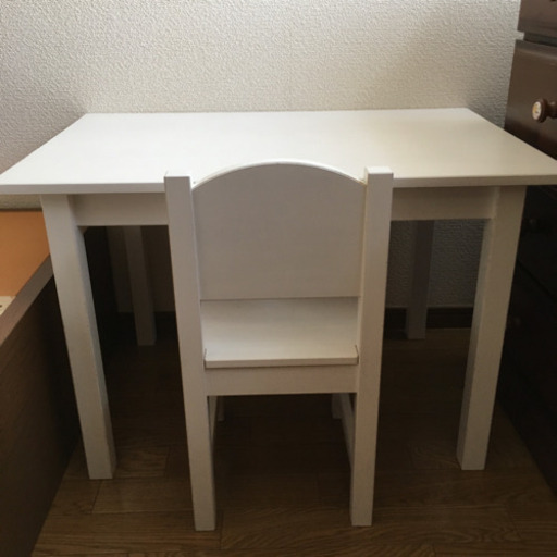 ☆イケア　IKEA　SUNDVIK　スンドヴィーク　子ども用テーブル　＆　チェア