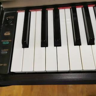 YAMAHA 88鍵 電子ピアノ 椅子付きお譲りしますの画像