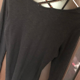 首元おしゃれ 長袖 綿100 ビーズ