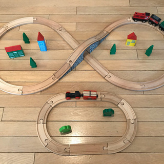 BRIO 木製のレール　列車など
