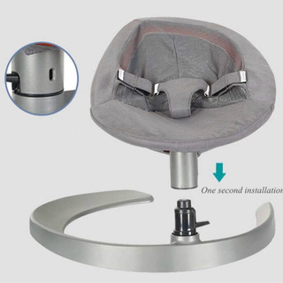 横揺れするバウンサー、スウィングチェアーの画像